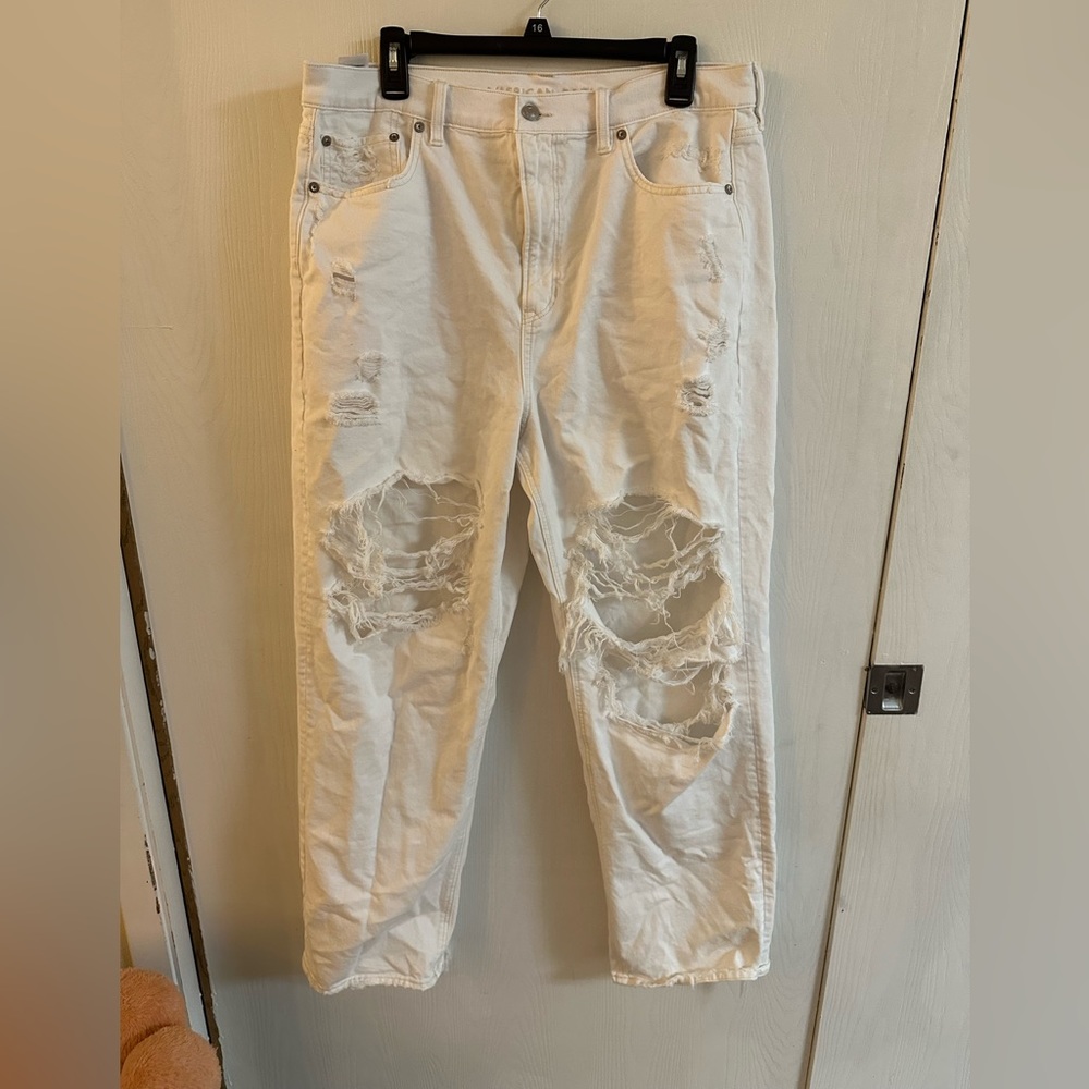 Cute ae baggy straight white jeans